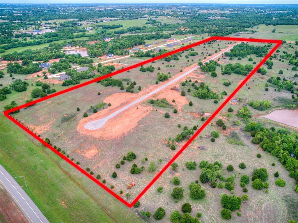 1229 Twin Oaks Dr, Blanchard, OK 73010