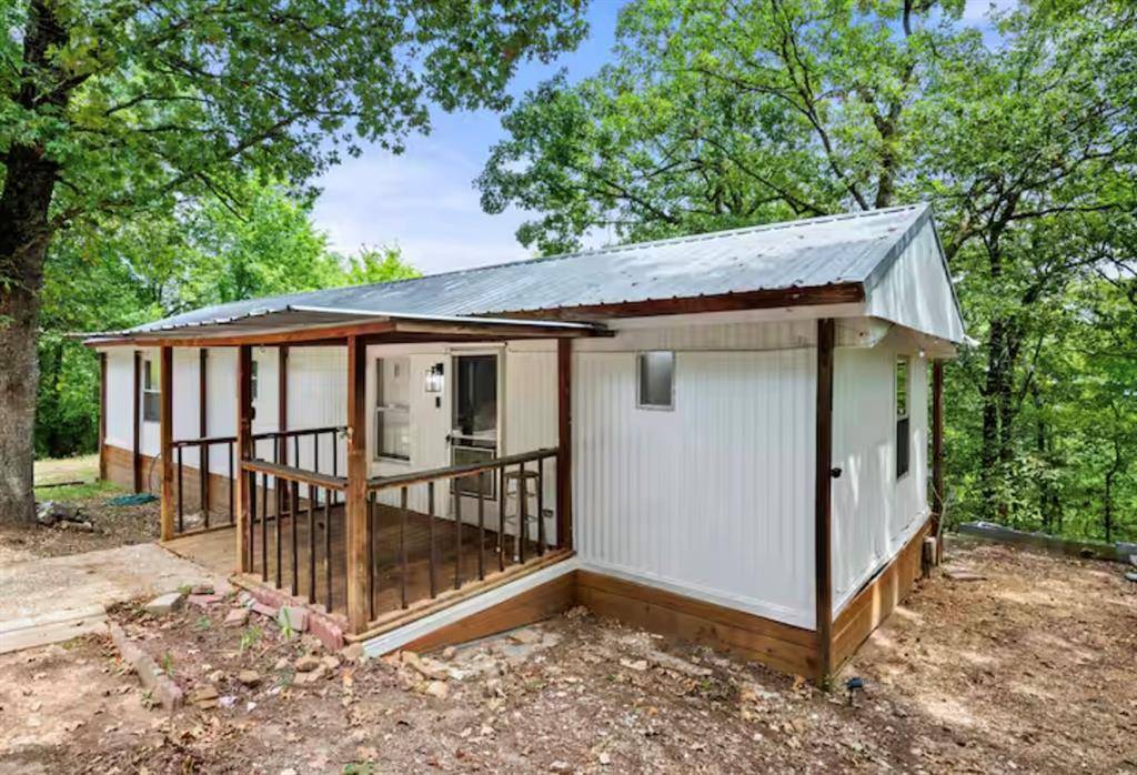 168 Bobber RD, Broken Bow, OK 74728