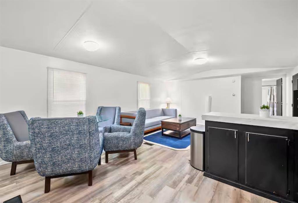 168 Bobber RD, Broken Bow, OK 74728