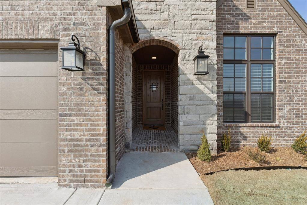 15505 Starlight LN, Oklahoma City, OK 73078