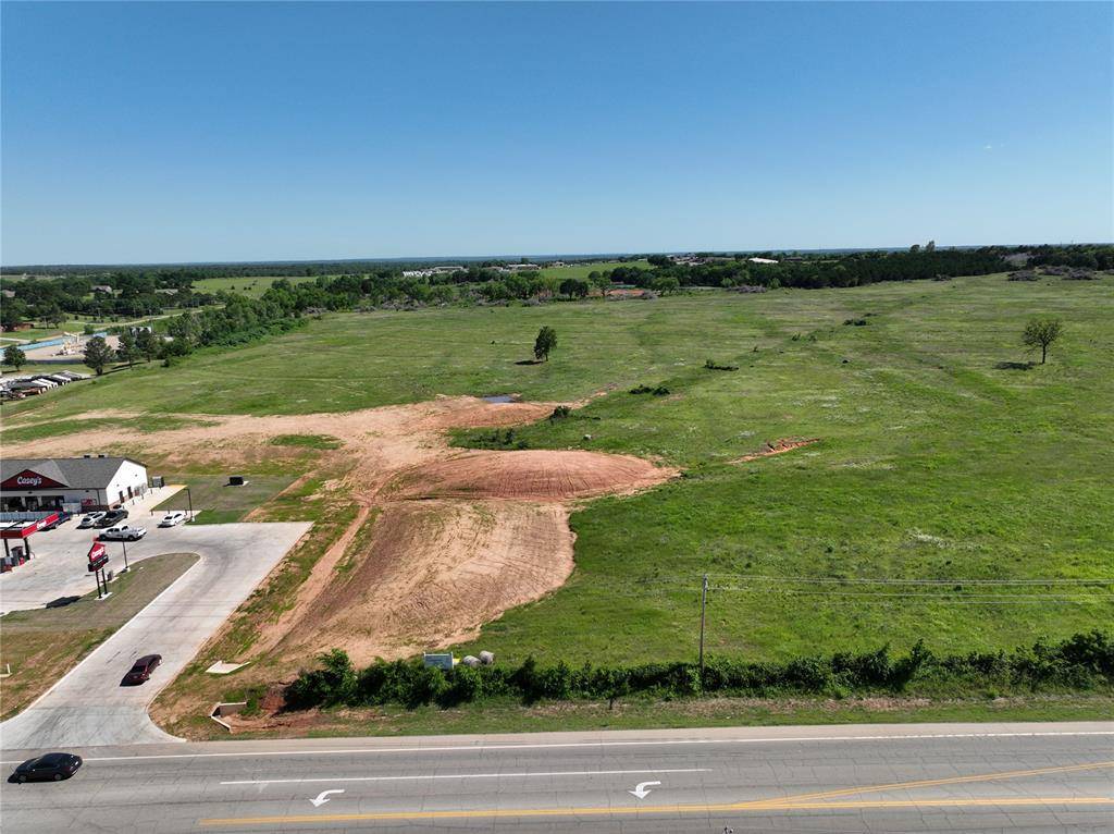 E 1st ST, Chandler, OK 74834