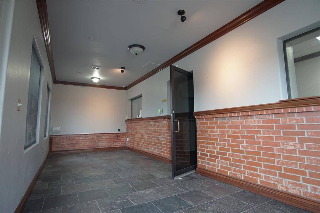 136 NW 122nd ST, Oklahoma City, OK 73114