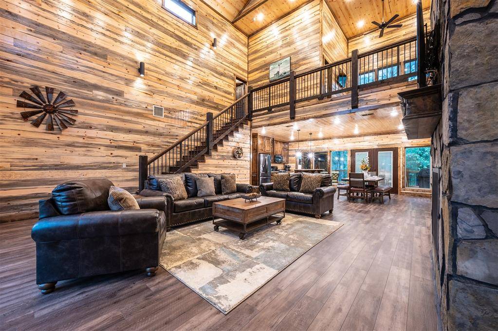 300 Bent Oak TRL, Broken Bow, OK 74728