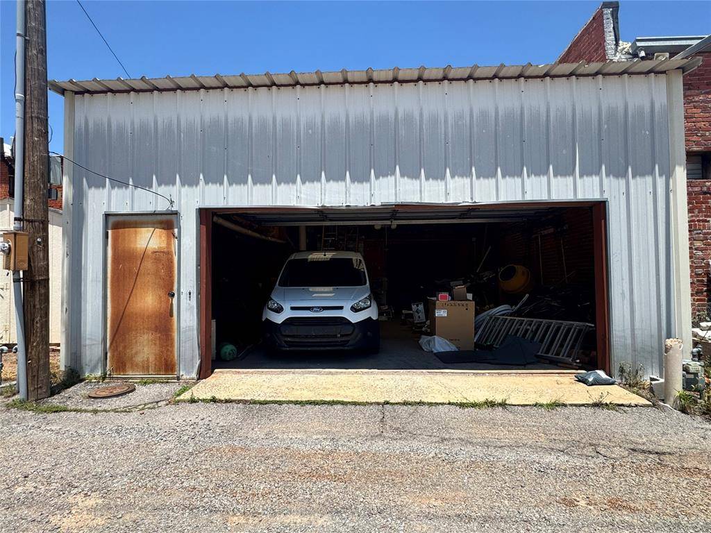 222 E Main ST, Cordell, OK 73632