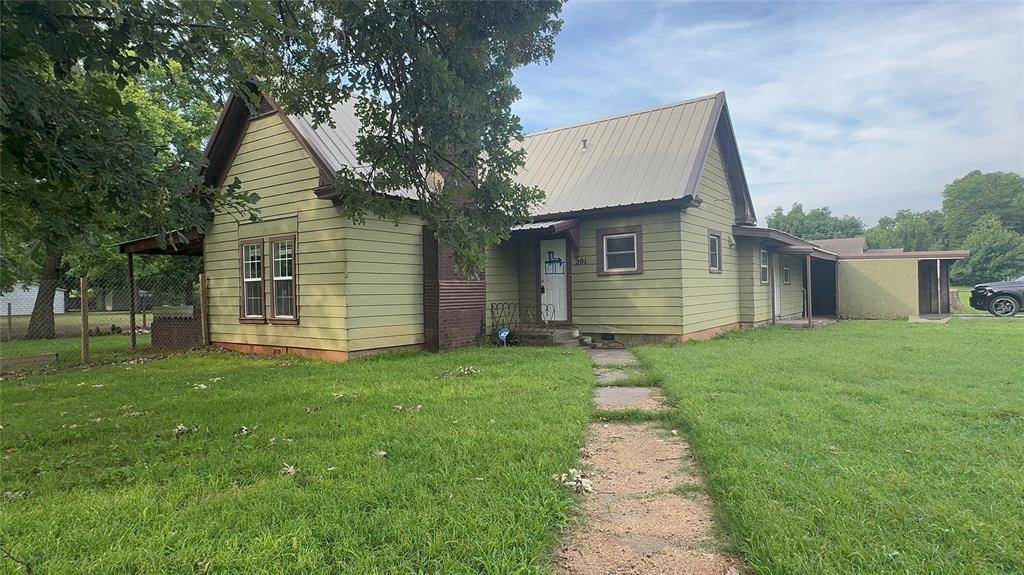 201 S Oak ST, Pauls Valley, OK 73075