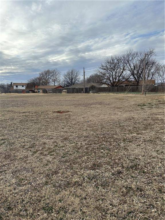 103 Gambel LN, Elk City, OK 73644