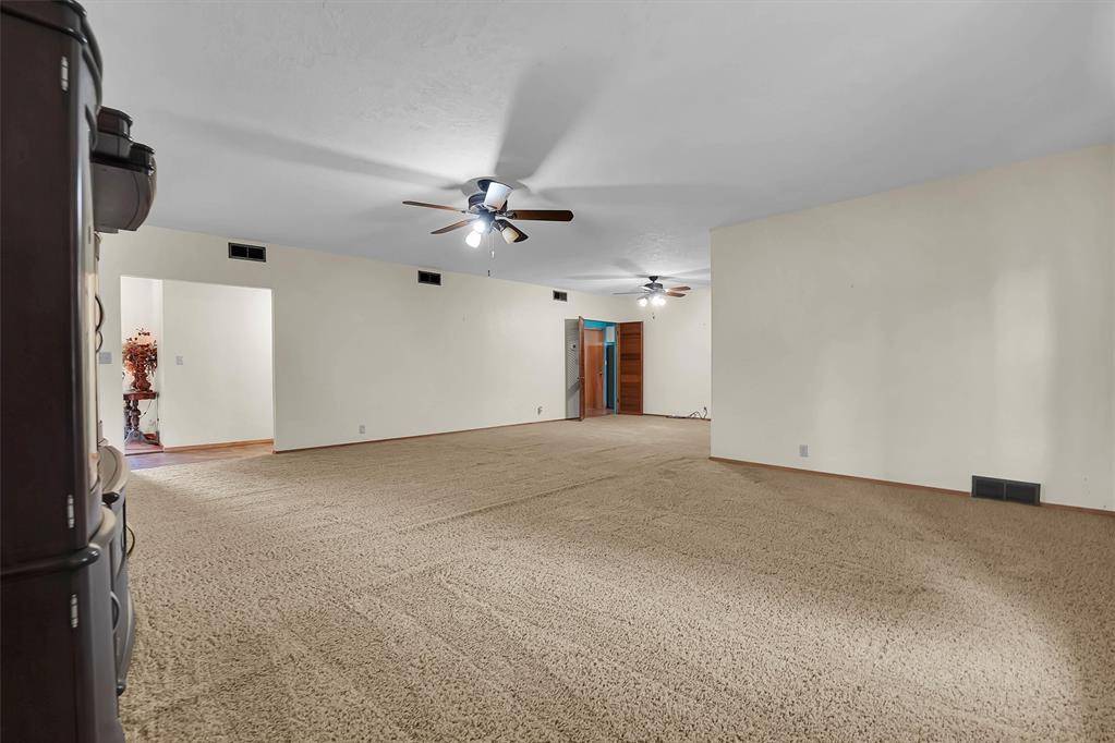 315 W 6th ST, Cordell, OK 73632
