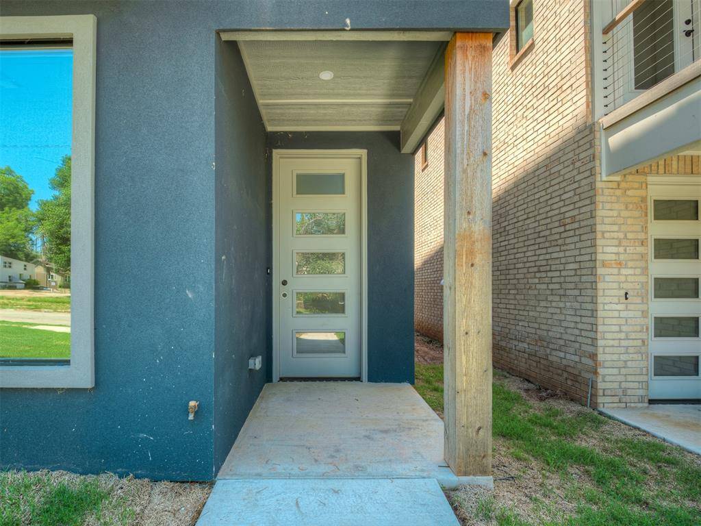 1302 NW 11th ST, Oklahoma City, OK 73106