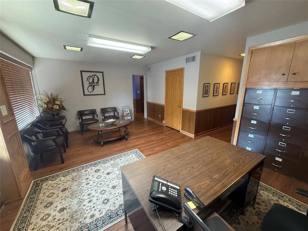 416 N Main ST, Seminole, OK 74868
