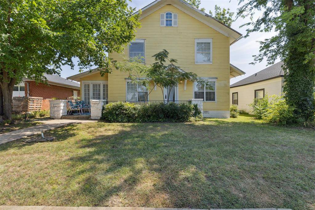 611 E Noble AVE, Guthrie, OK 73044