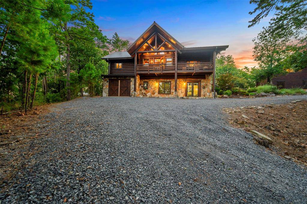 107 Lake Bluff LN, Broken Bow, OK 74728