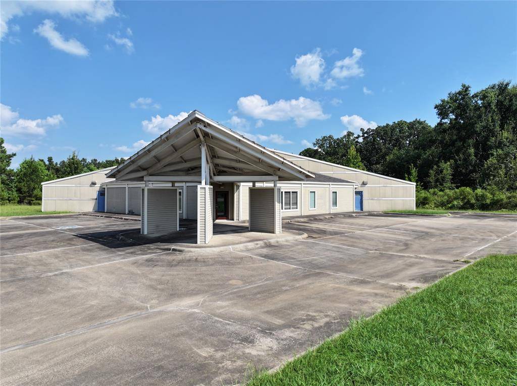1506 E Lincoln RD, Idabel, OK 74745