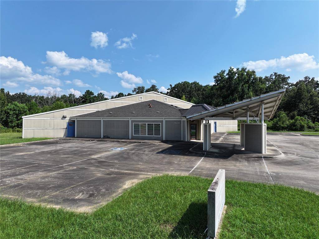 1506 E Lincoln RD, Idabel, OK 74745