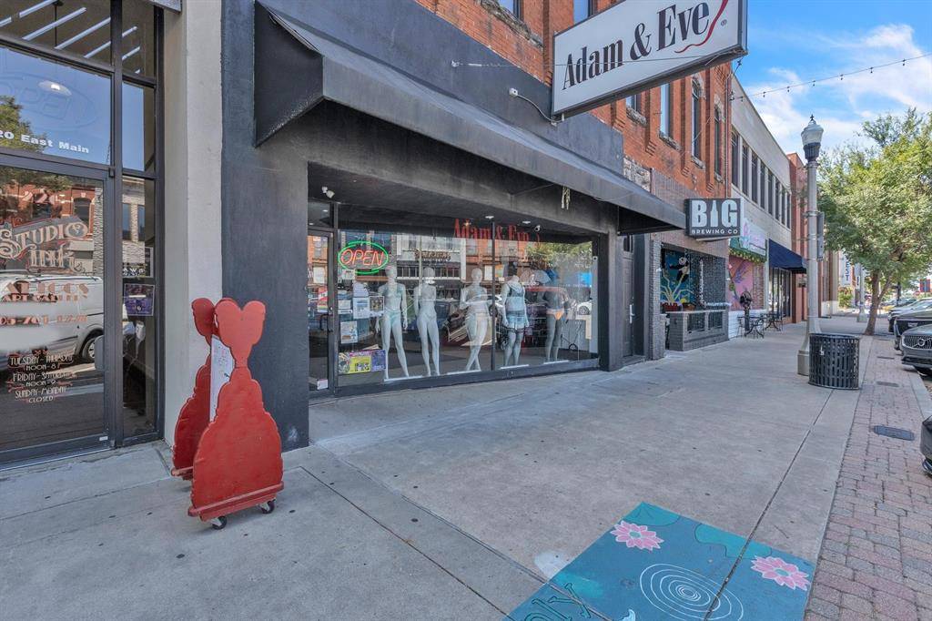 218 E Main ST, Norman, OK 73069