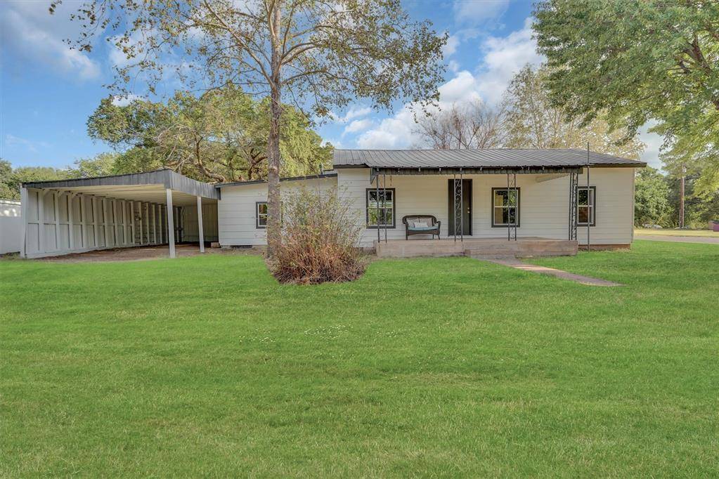 401 W 1st ST, Erick, OK 73645