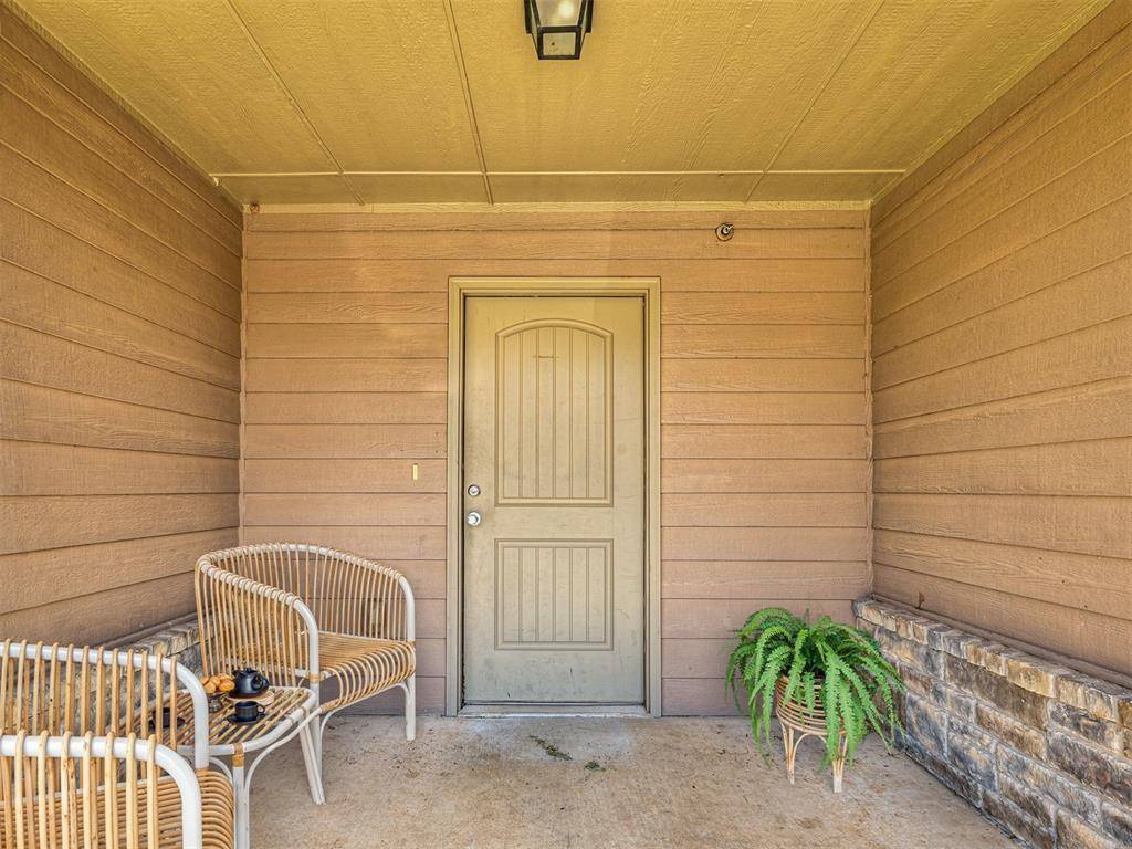 915 SW 92nd ST, Oklahoma City, OK 73139