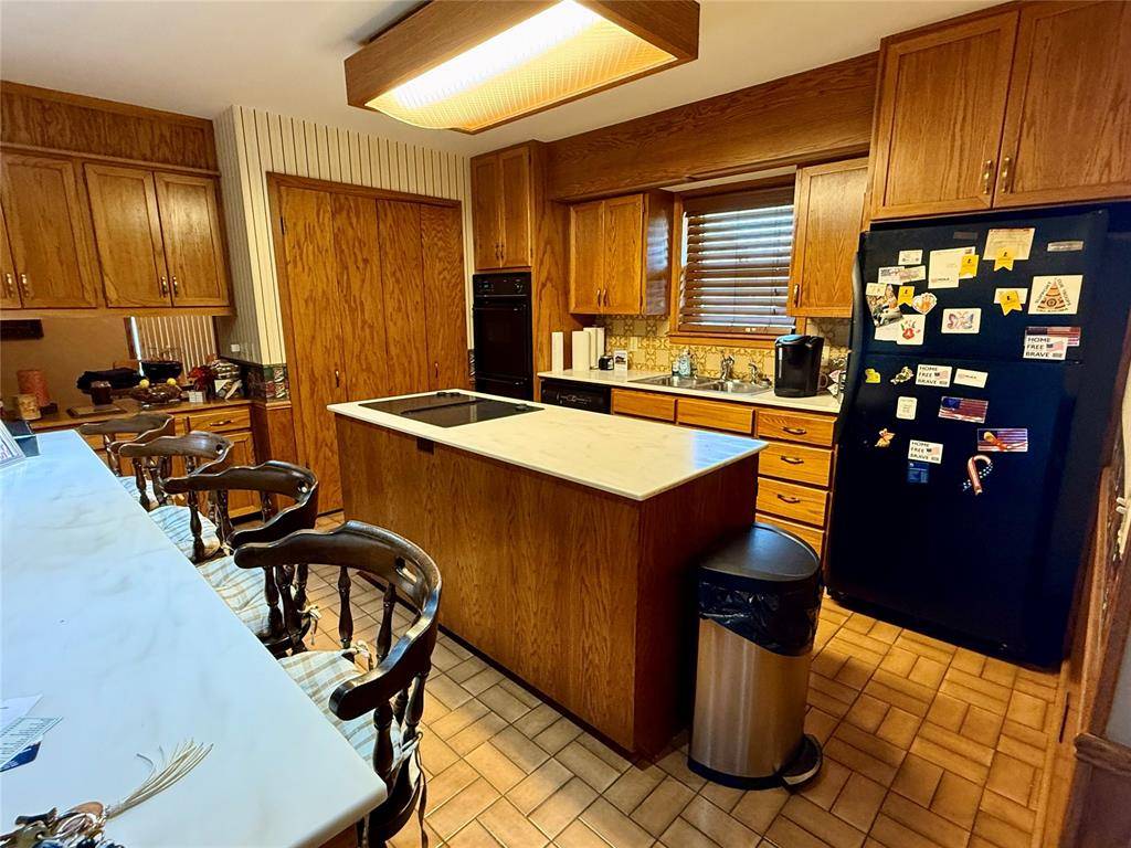 118 Randolph RD, Clinton, OK 73601