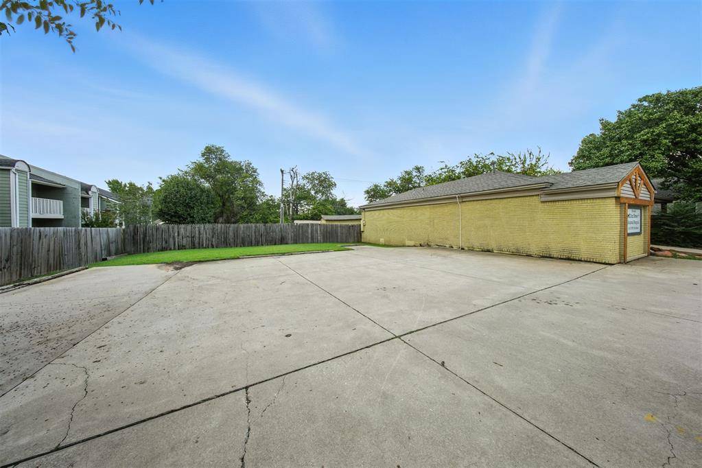 4015 NW 23rd ST, Oklahoma City, OK 73107