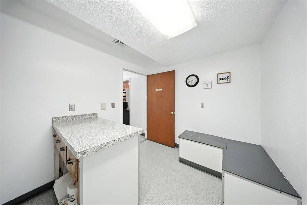 4015 NW 23rd ST, Oklahoma City, OK 73107
