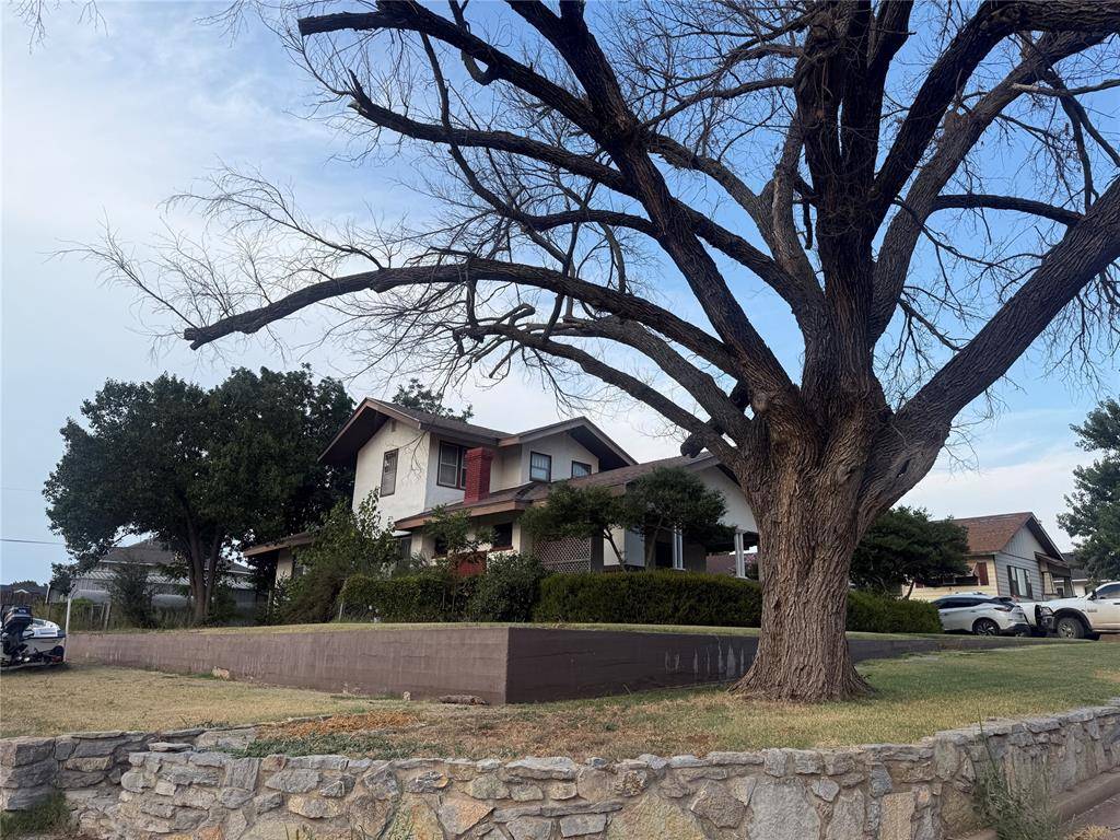 203 E 3rd ST, Carnegie, OK 73015