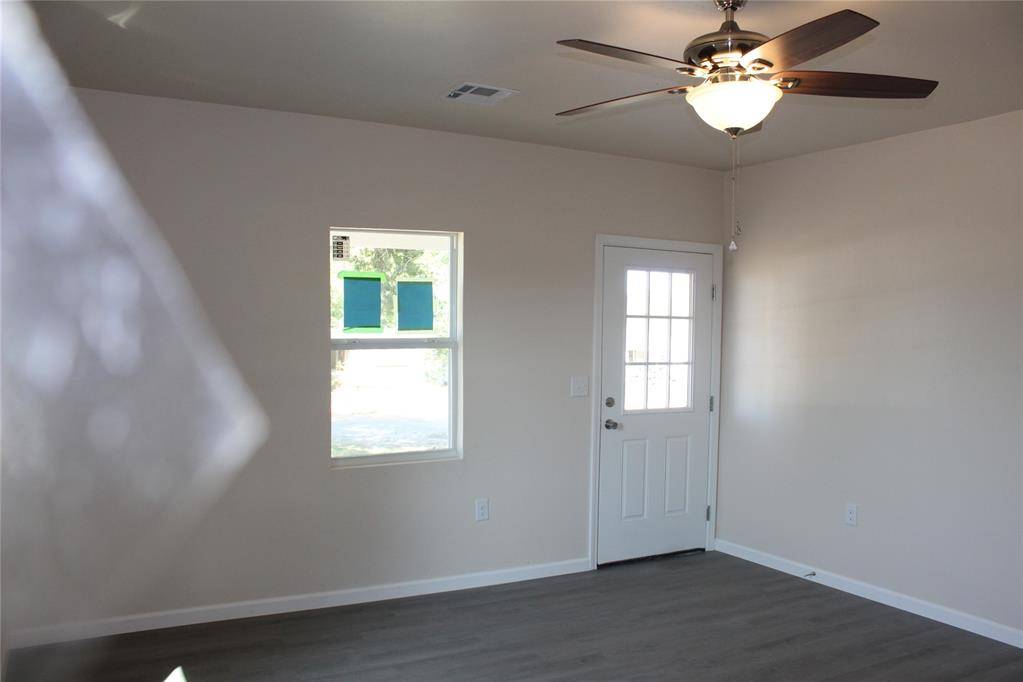 1206 Mitacek AVE, Prague, OK 74864