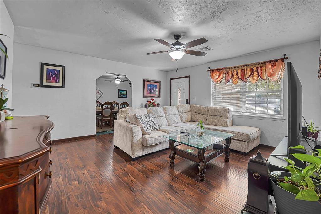 101 Maple ST, Elk City, OK 73644