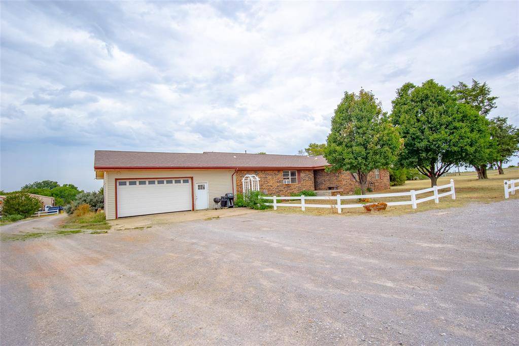 11549 State Highway 76, Lindsay, OK 73052