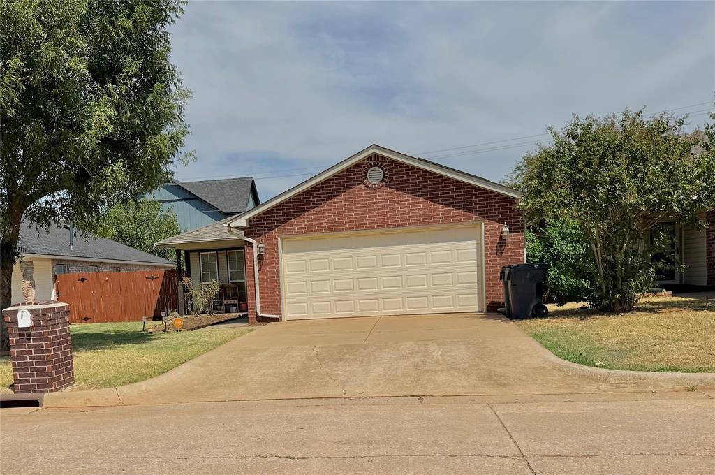 2545 Lynn LN, Oklahoma City, OK 73120