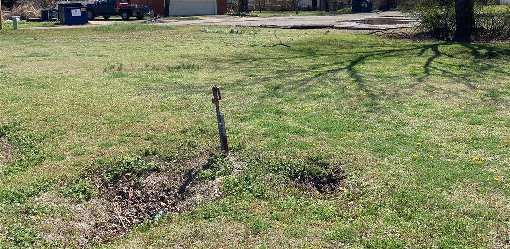 104 S Broadway, Hobart, OK 73651
