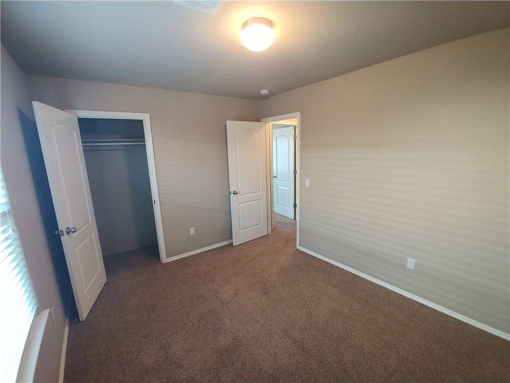 11425 SW 25th TER, Yukon, OK 73099