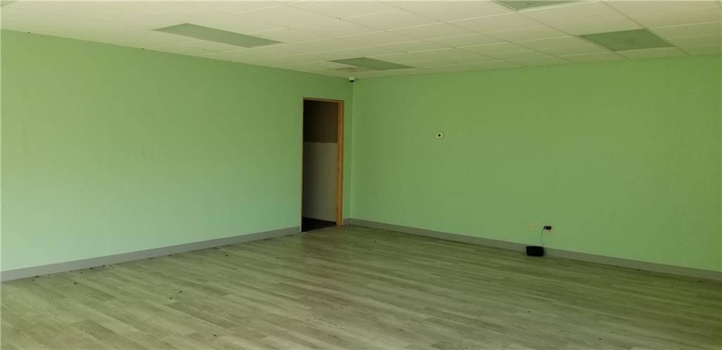 12504 N Macarthur BLVD, Oklahoma City, OK 73142