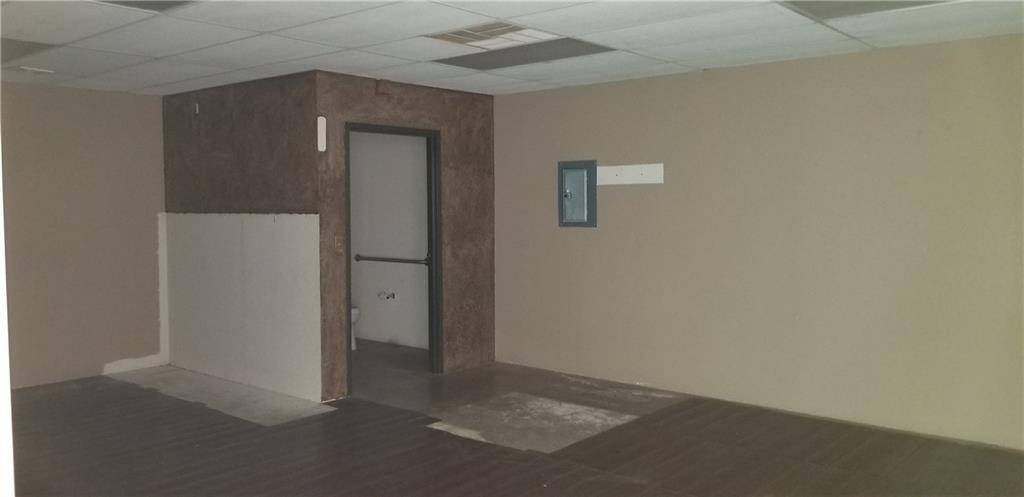 12504 N Macarthur BLVD, Oklahoma City, OK 73142