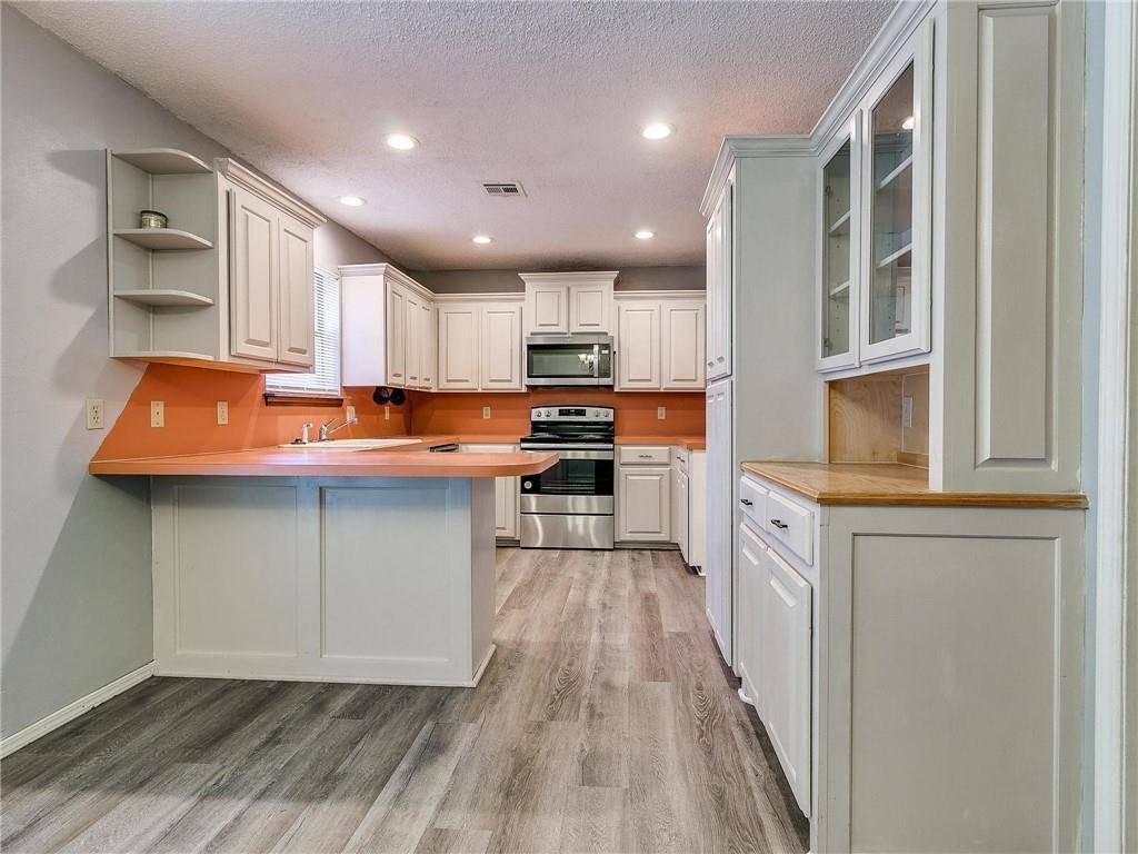 2115 N 9th AVE, Purcell, OK 73080
