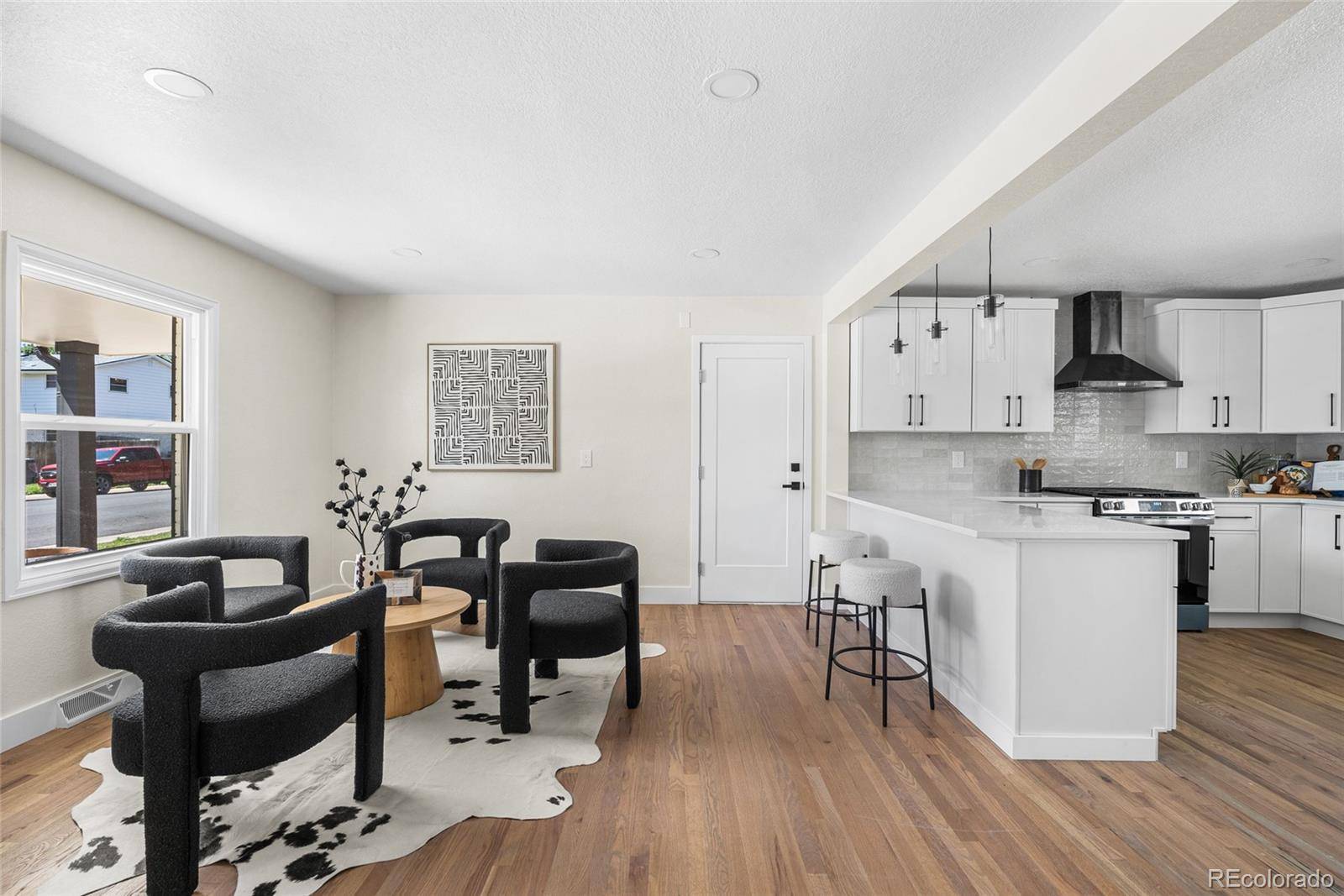 1375 W Hinsdale DR, Littleton, CO 80120
