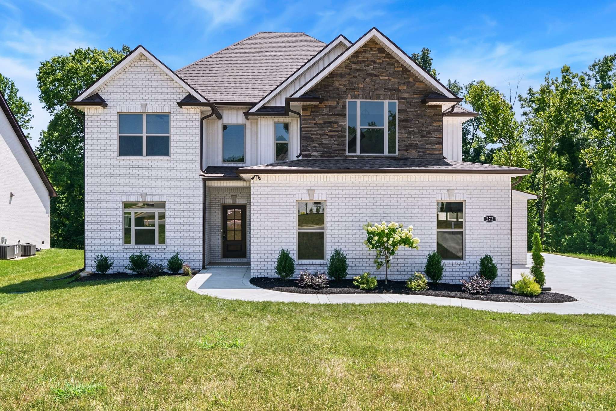 373 Young Lane, Pleasant View, TN 37146