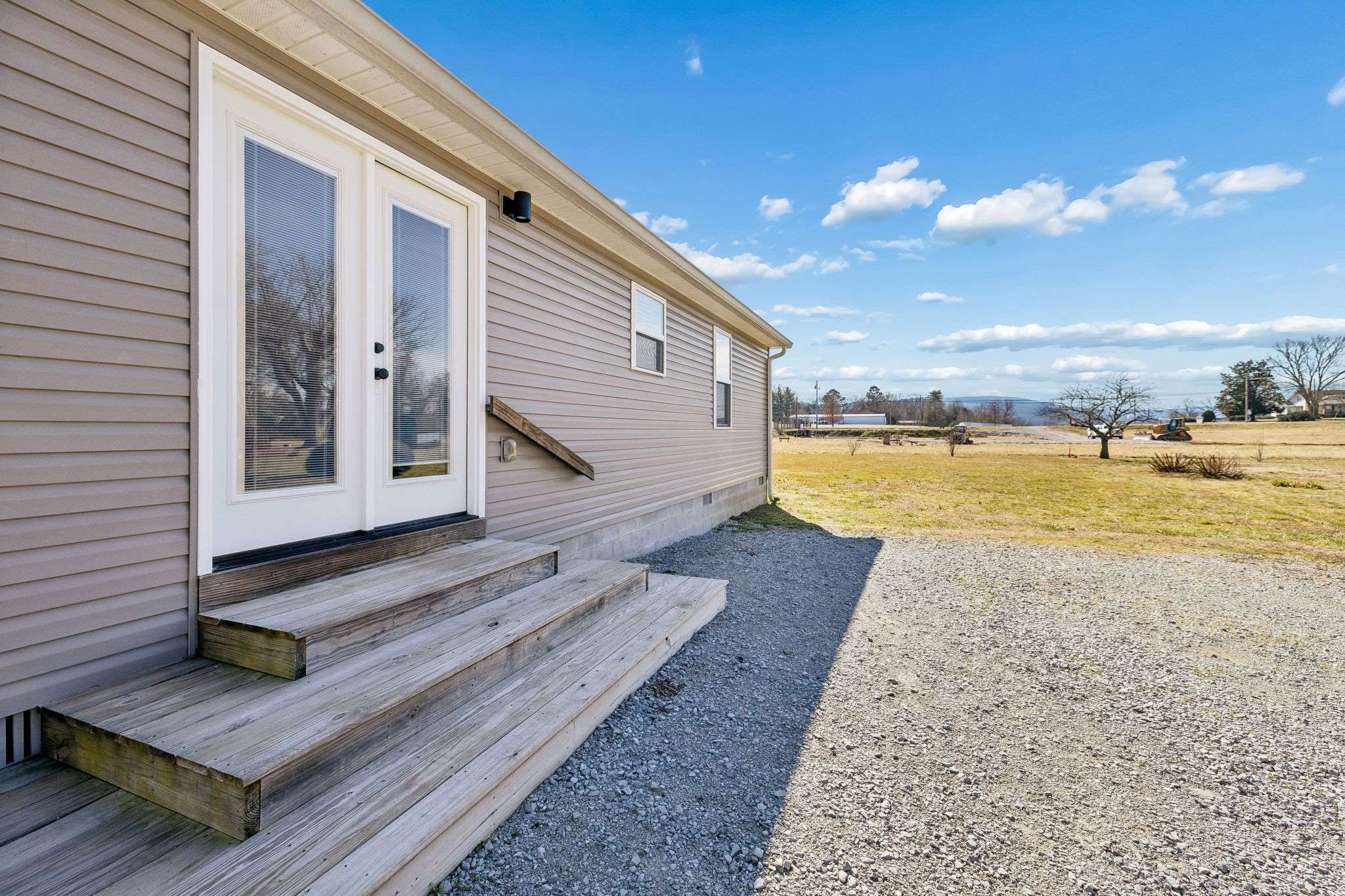 516 Davis St, Cowan, TN 37318