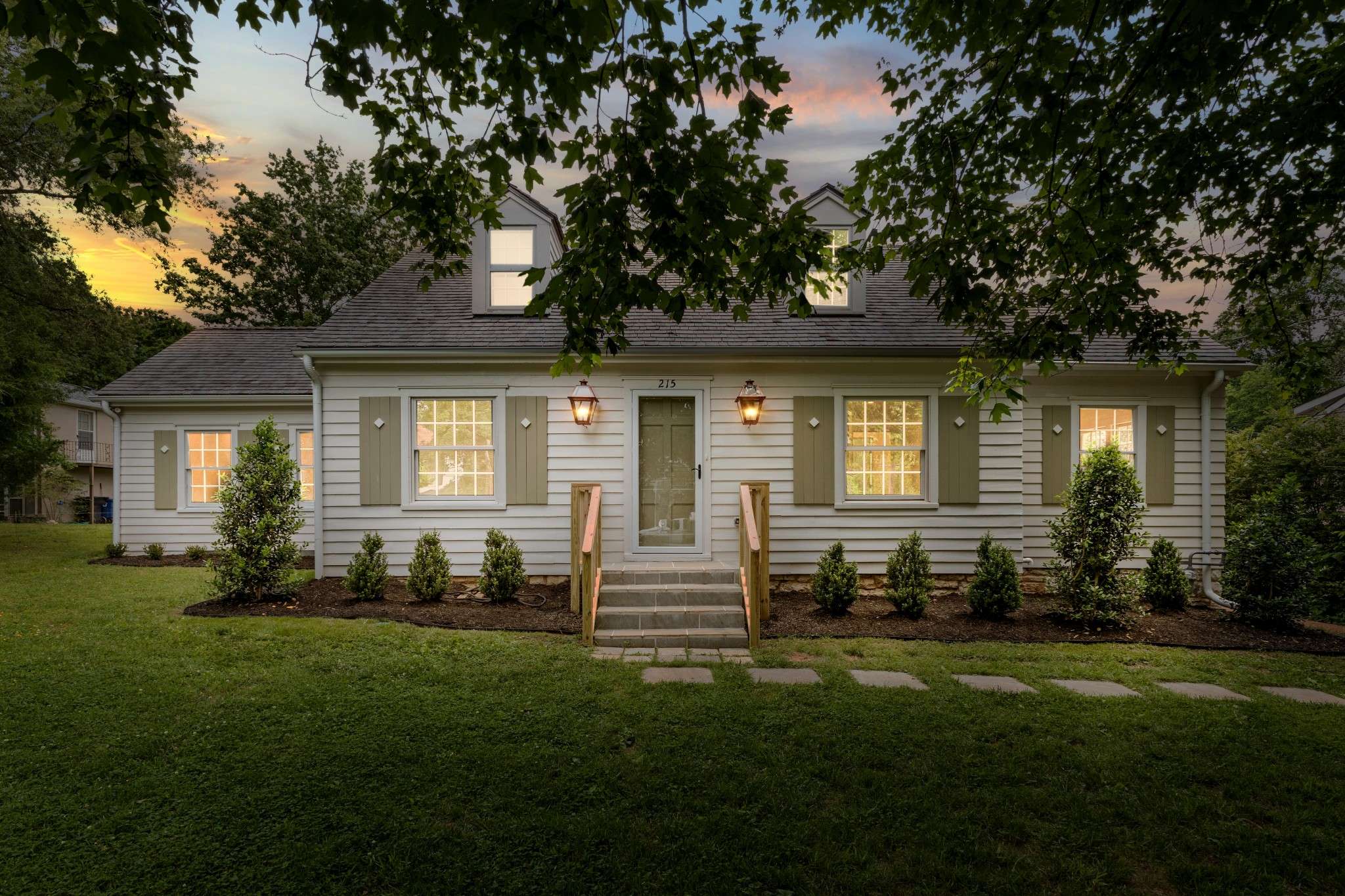 215 Lewisburg Ave, Franklin, TN 37064