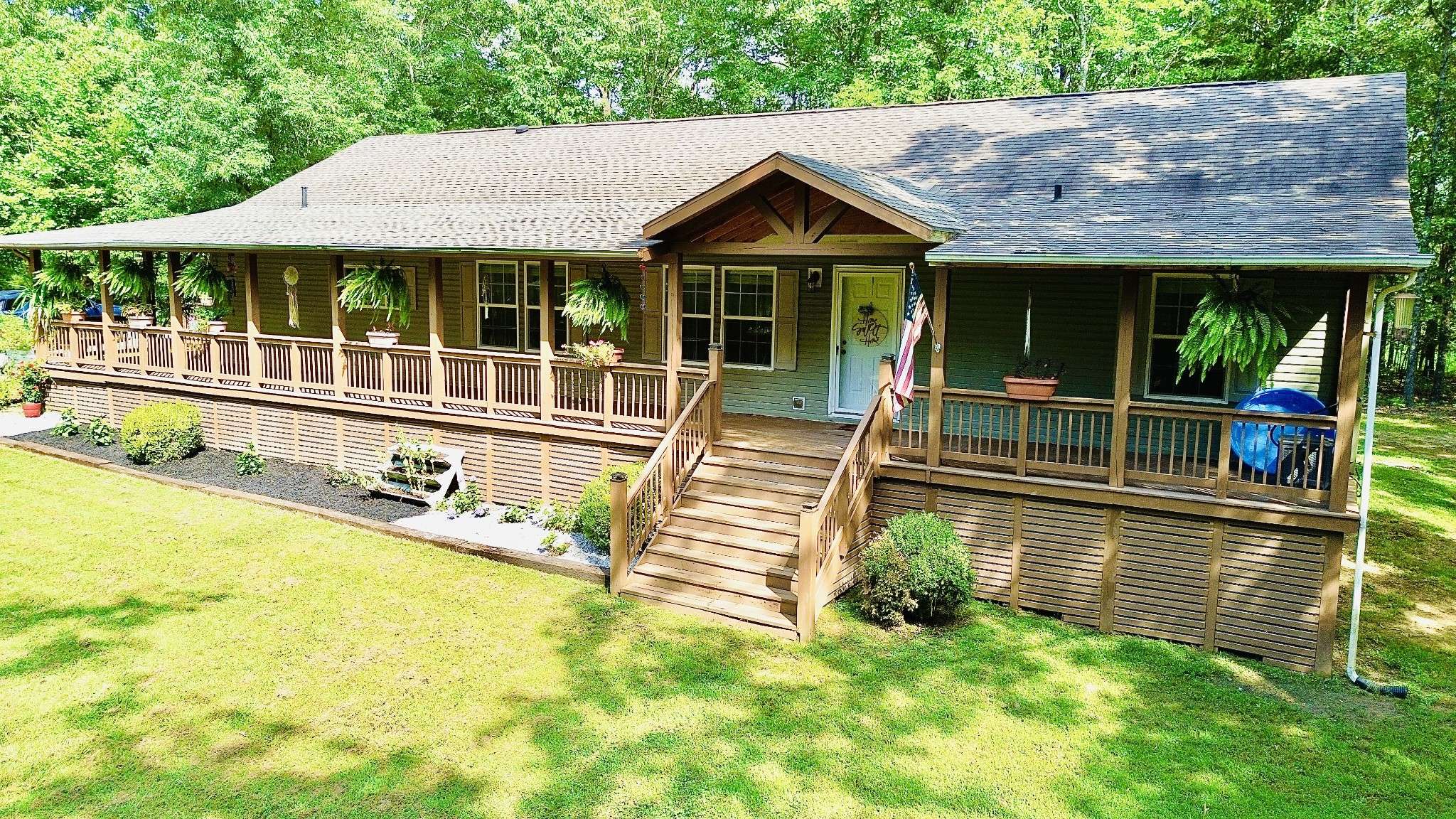 6808 Cedar Grove Rd, Big Sandy, TN 38221