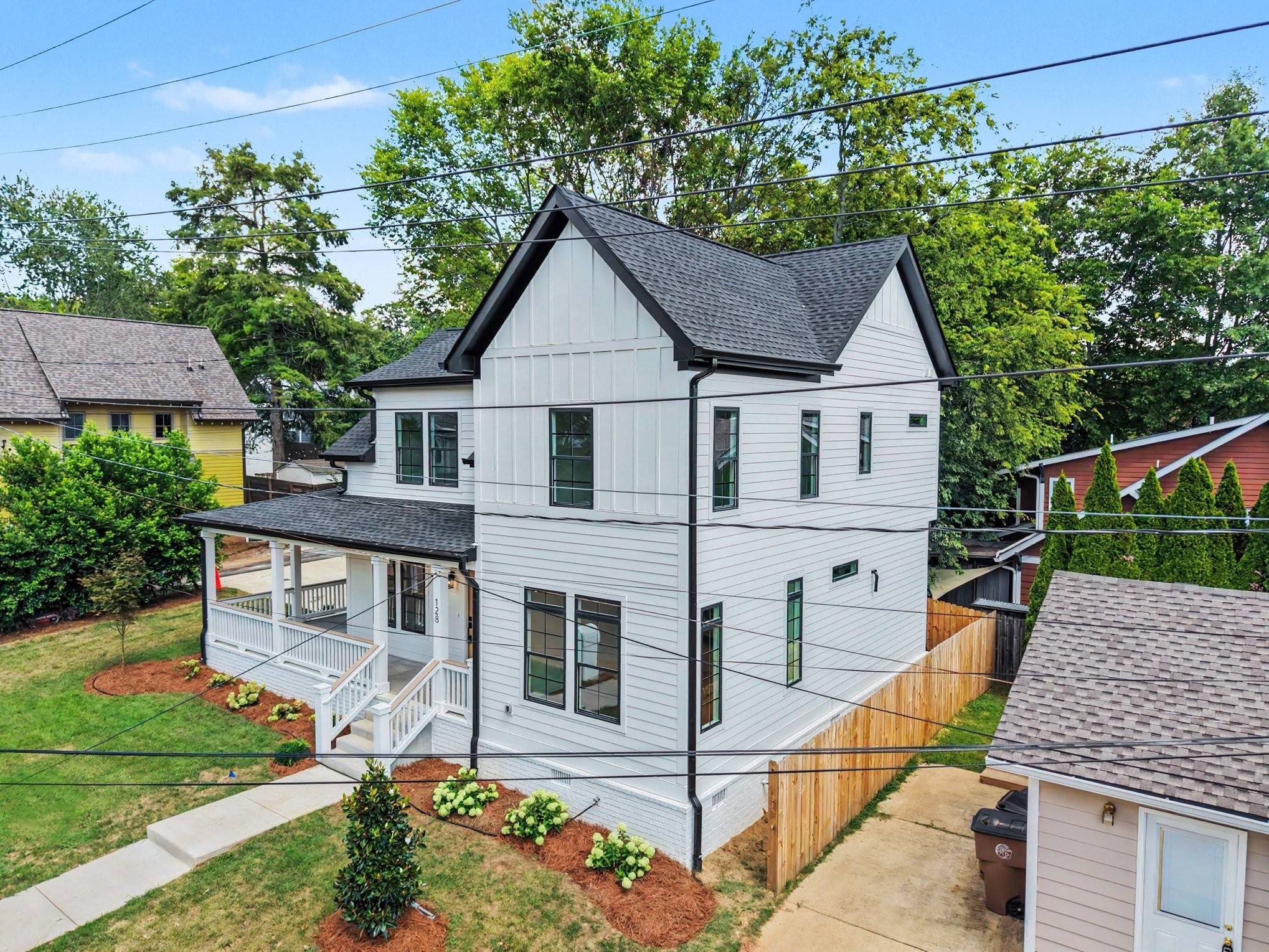 128 41st Ave #N, Nashville, TN 37209