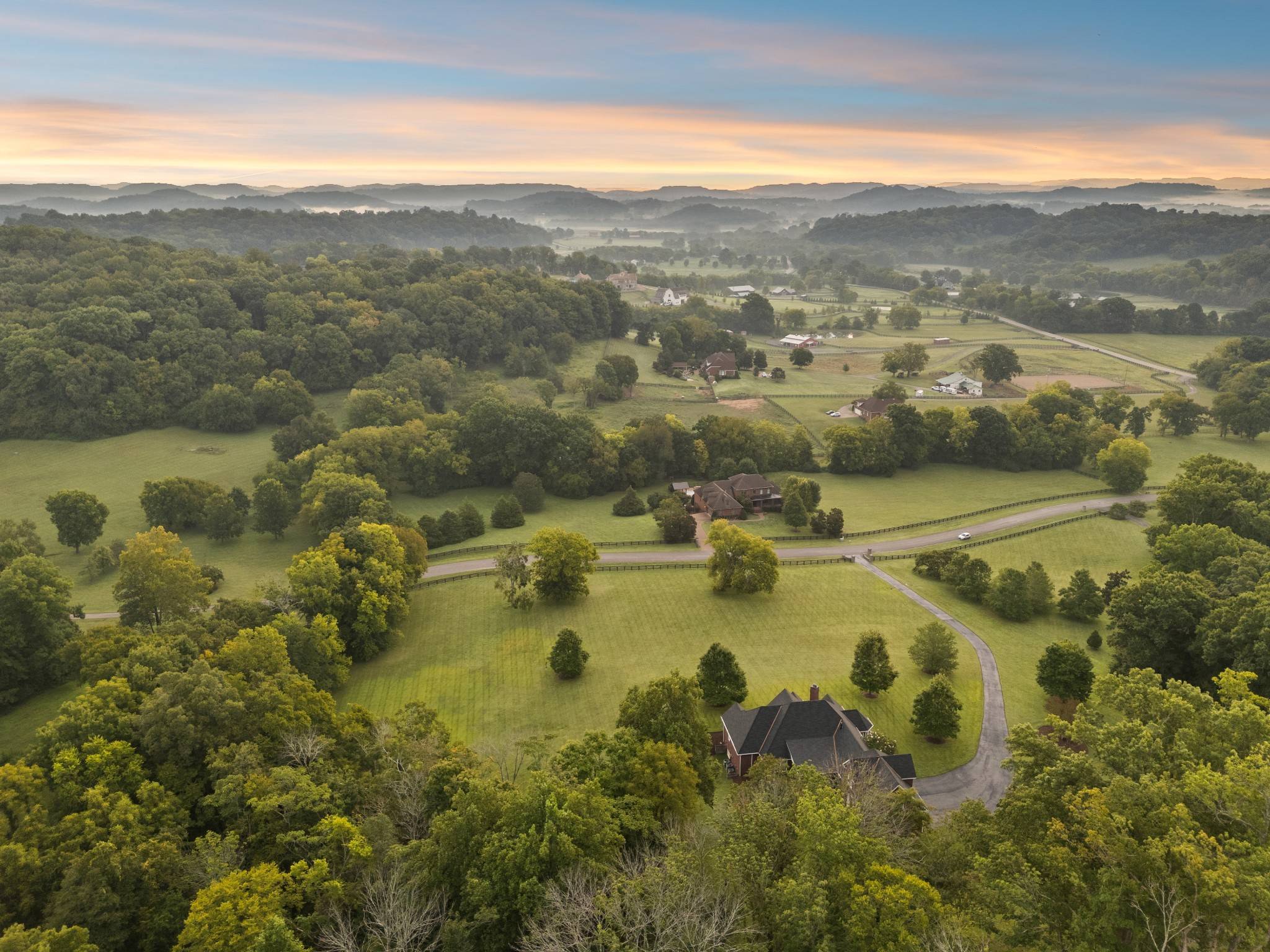 3635 Bear Creek Ln, Thompsons Station, TN 37179