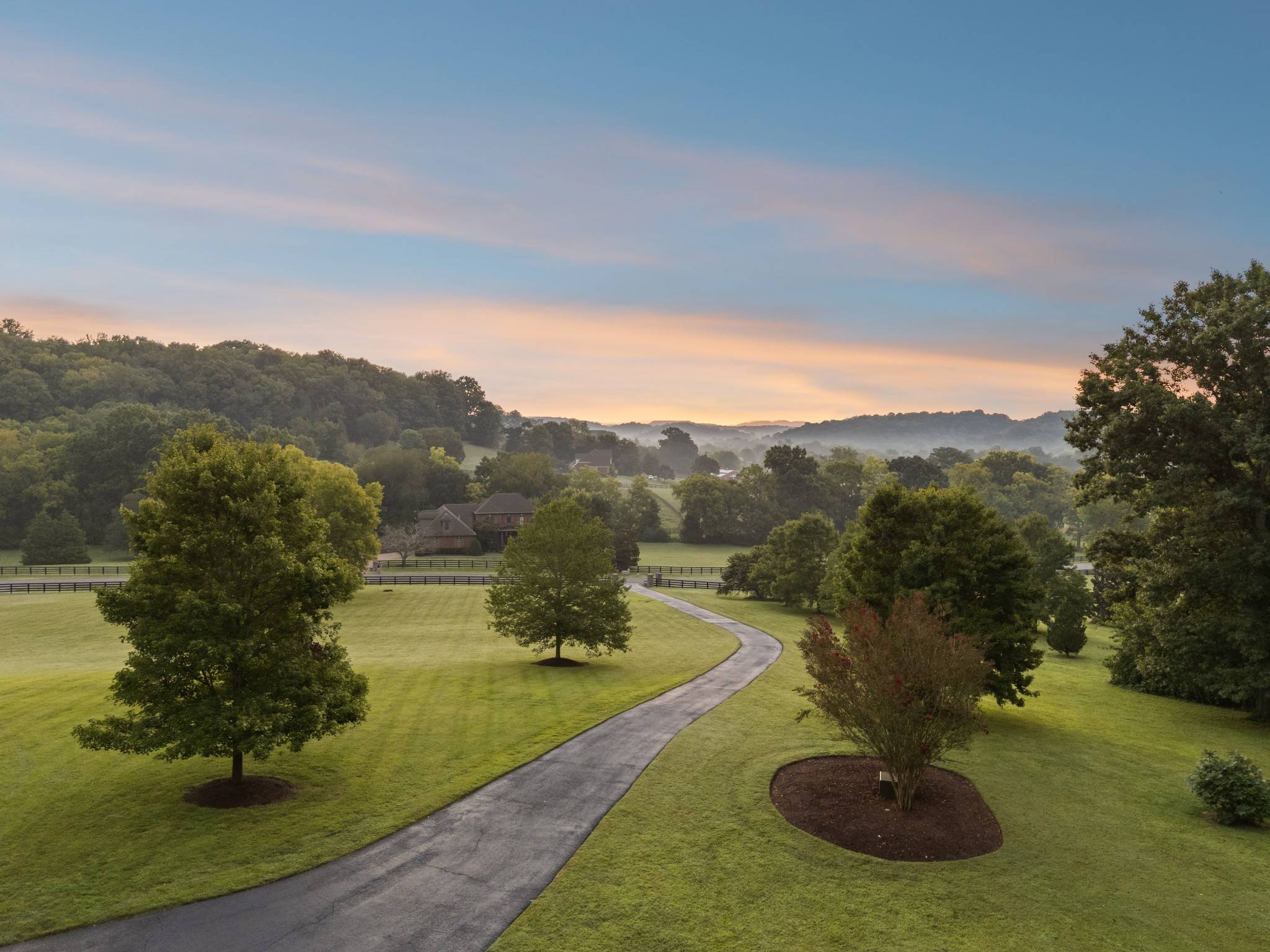 3635 Bear Creek Ln, Thompsons Station, TN 37179