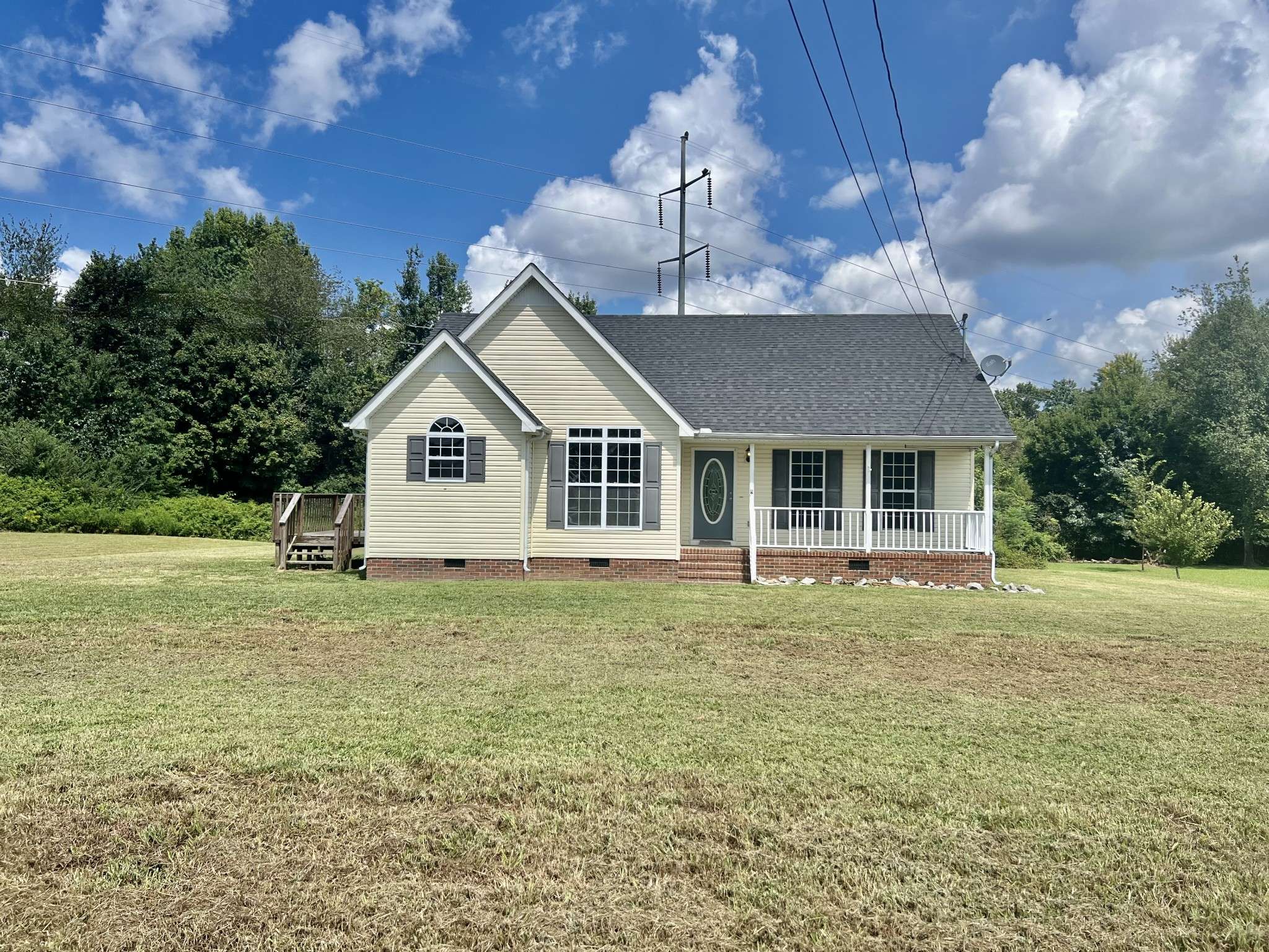 33 Long Meadow Dr, Fayetteville, TN 37334