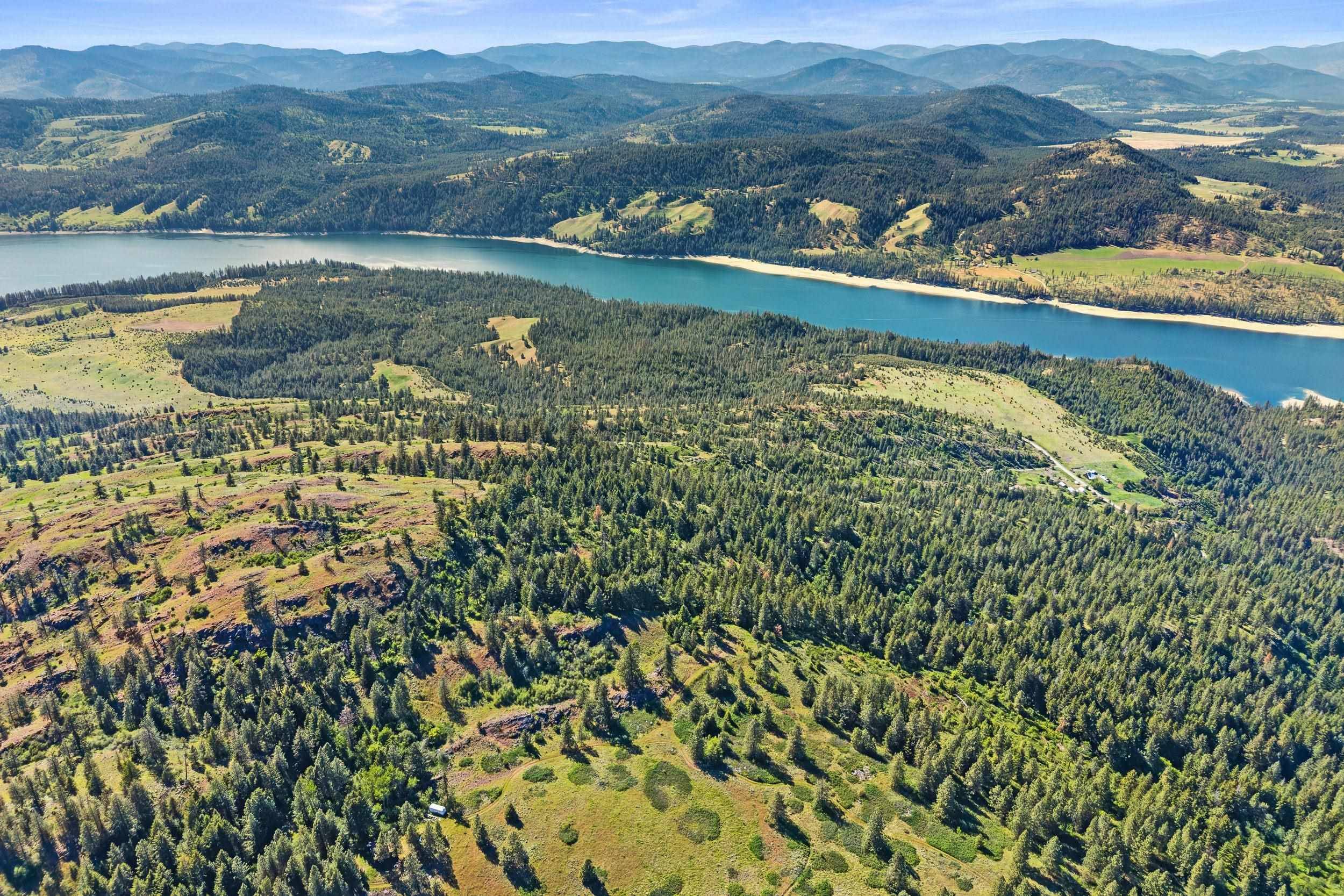 41XX Bissel Rd, Hunters, WA 99137