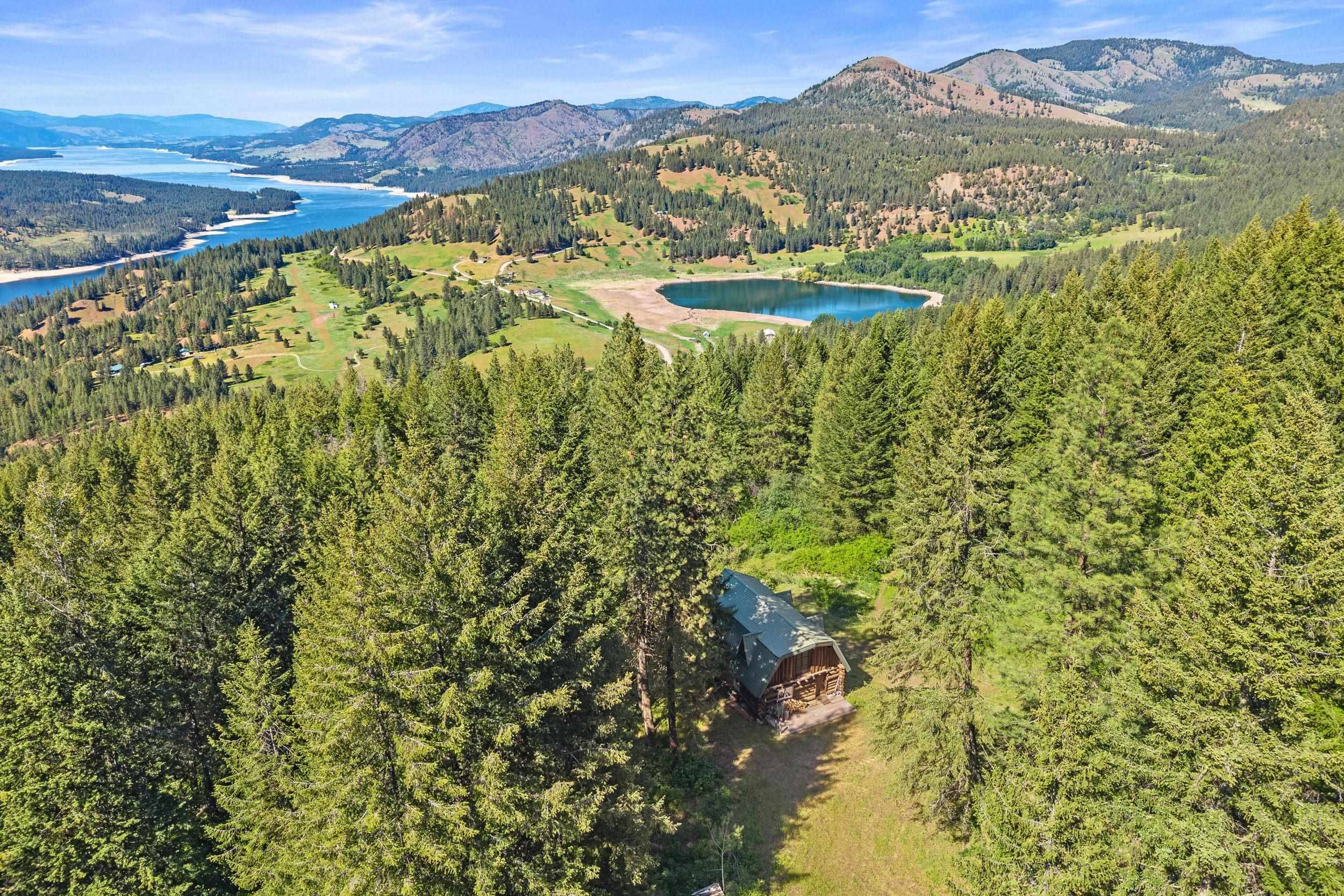 41XX Bissel Rd, Hunters, WA 99137