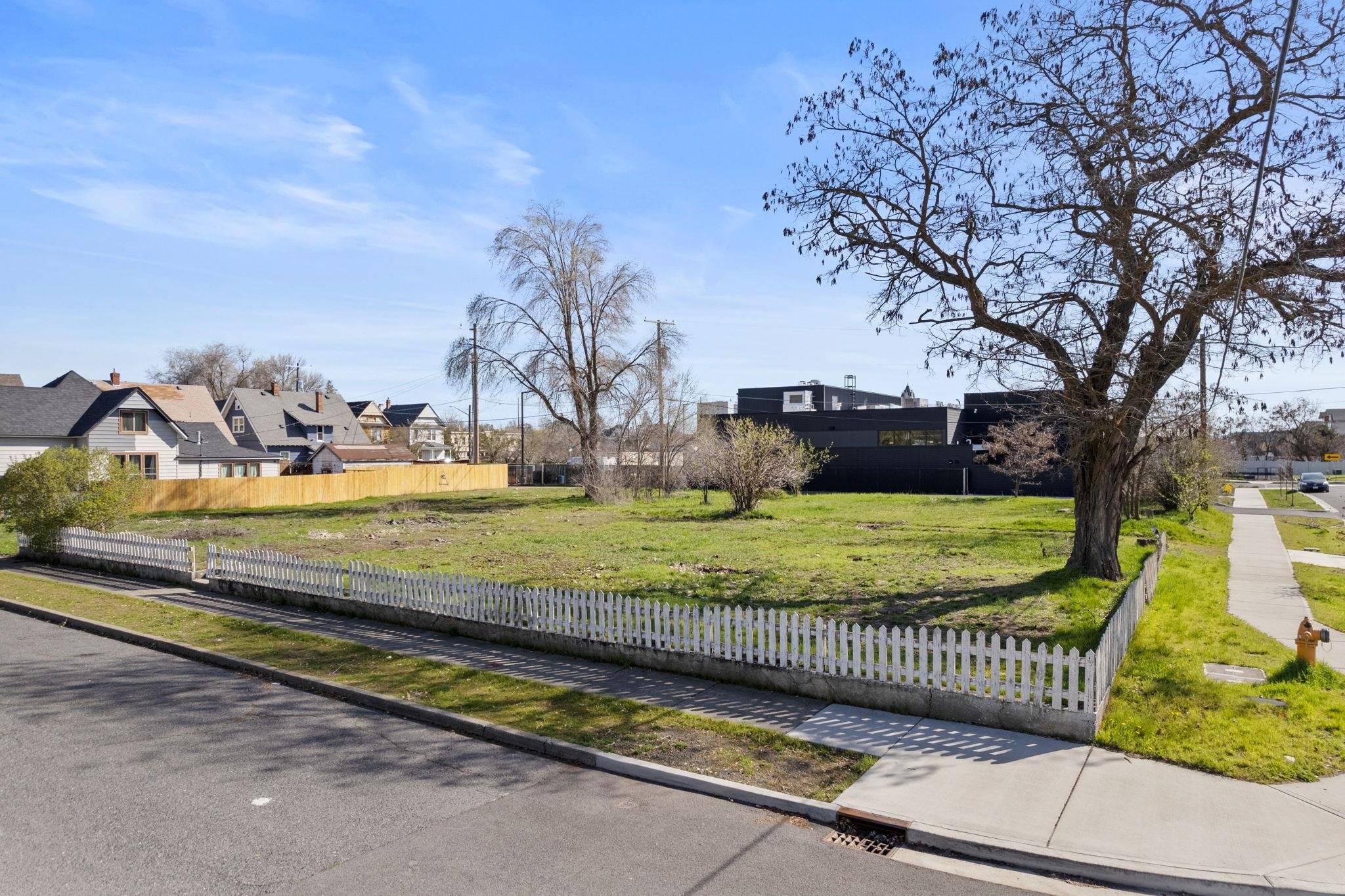 614 N Oak St, Spokane, WA 99208