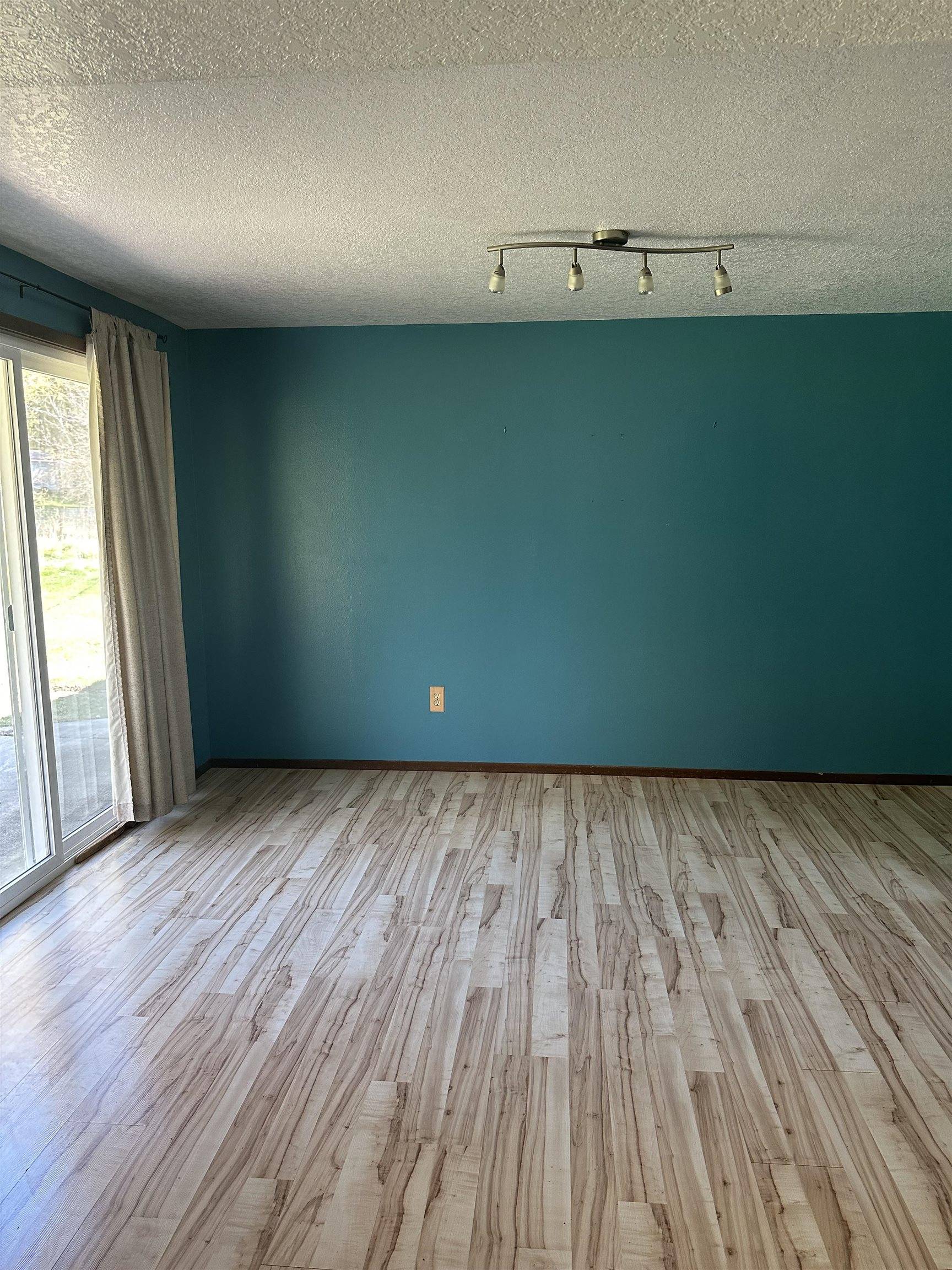 1001 W Walnut St, Newport, WA 99156