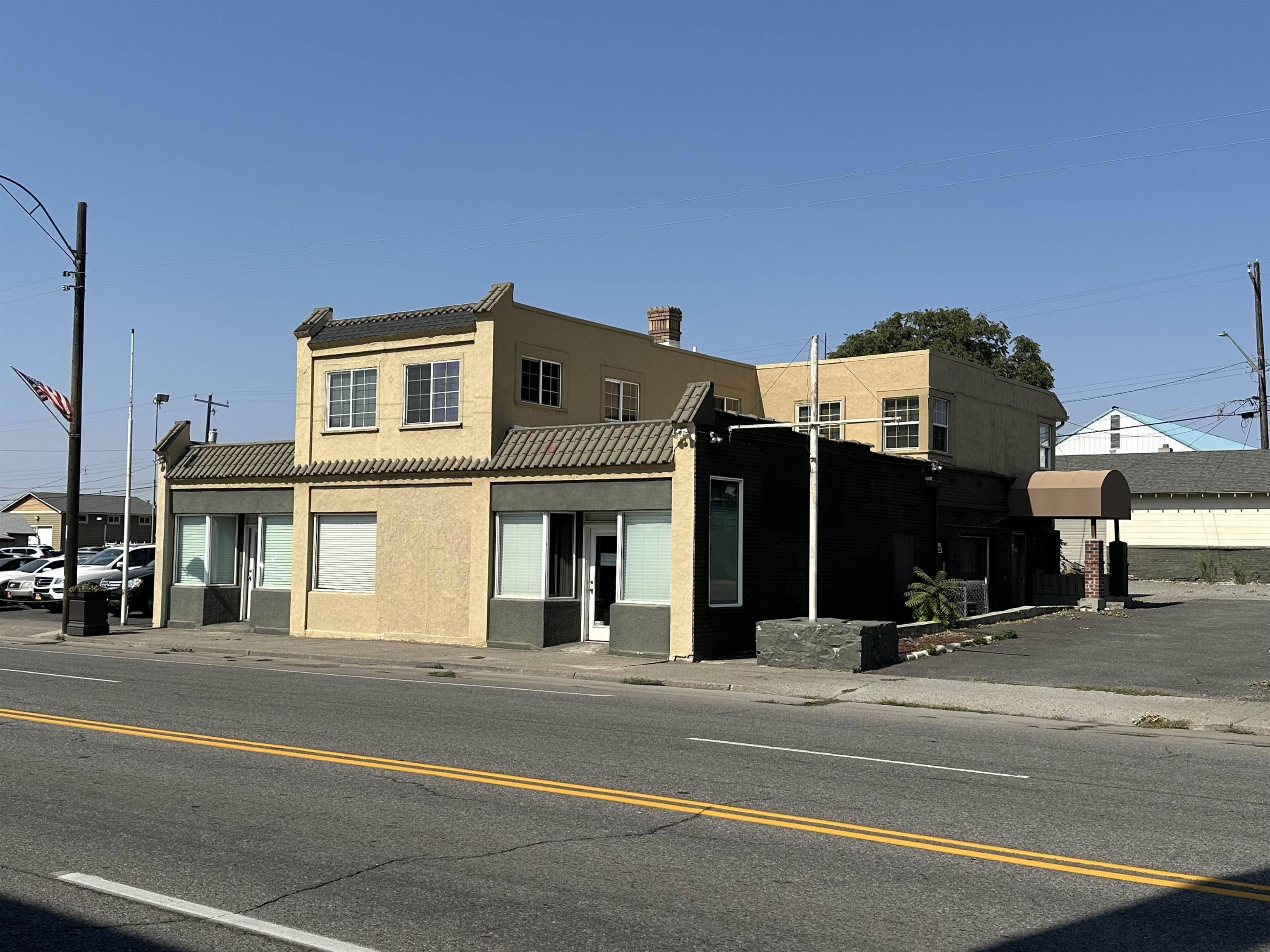 2515 E Sprague Ave, Spokane, WA 99202-3936