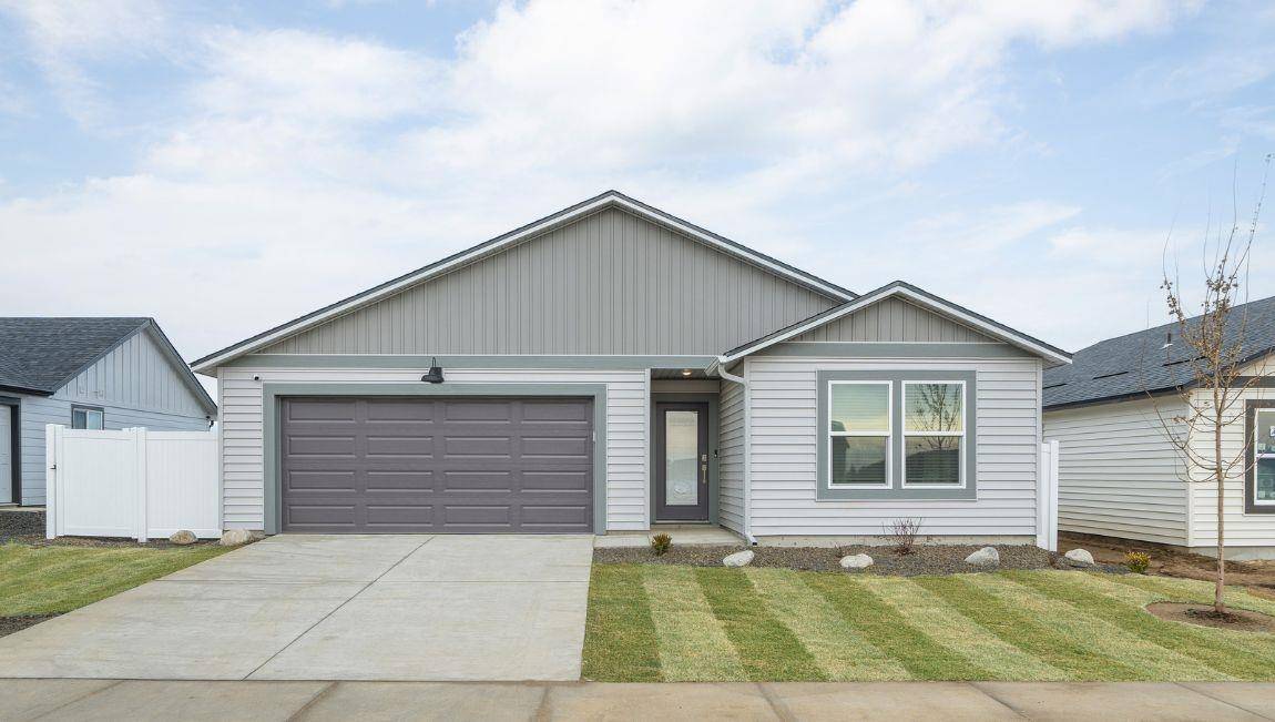 1705 E A St, Deer Park, WA 99006