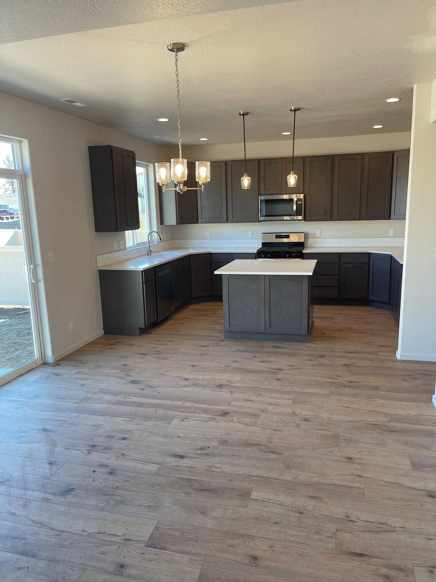 18718 E RIVERSIDE Ct, Spokane Valley, WA 99016