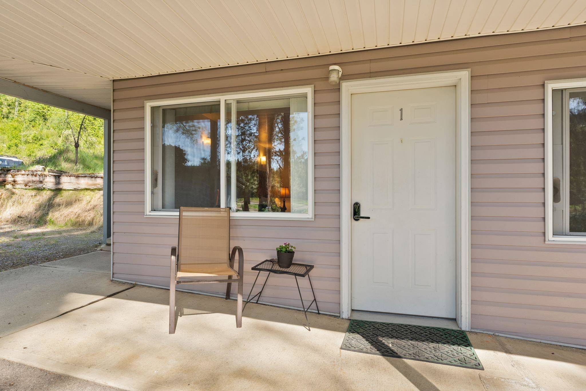 8612 31 Hwy, Ione, WA 99139